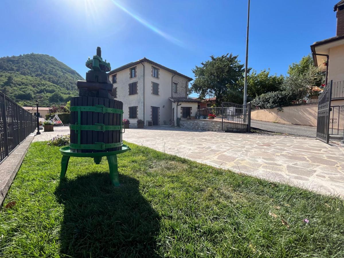 Casa Vacanze Vecchio Frantoio Residenza Moraiolo Spoleto Exterior photo