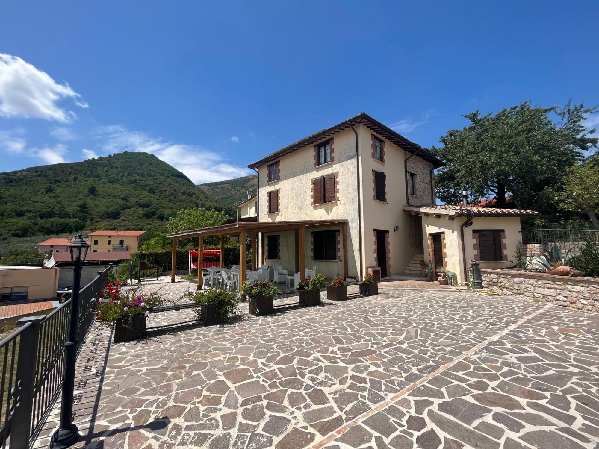 Casa Vacanze Vecchio Frantoio Residenza Moraiolo Spoleto Exterior photo